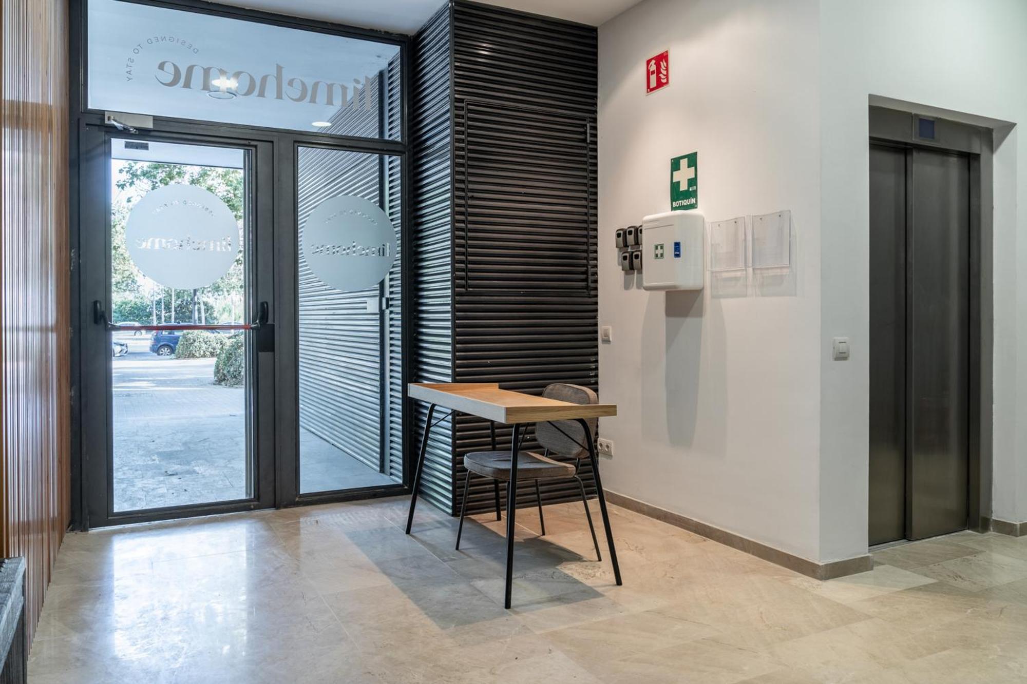 Limehome Valencia Carrer D'Antonio Ferrandis Extérieur photo